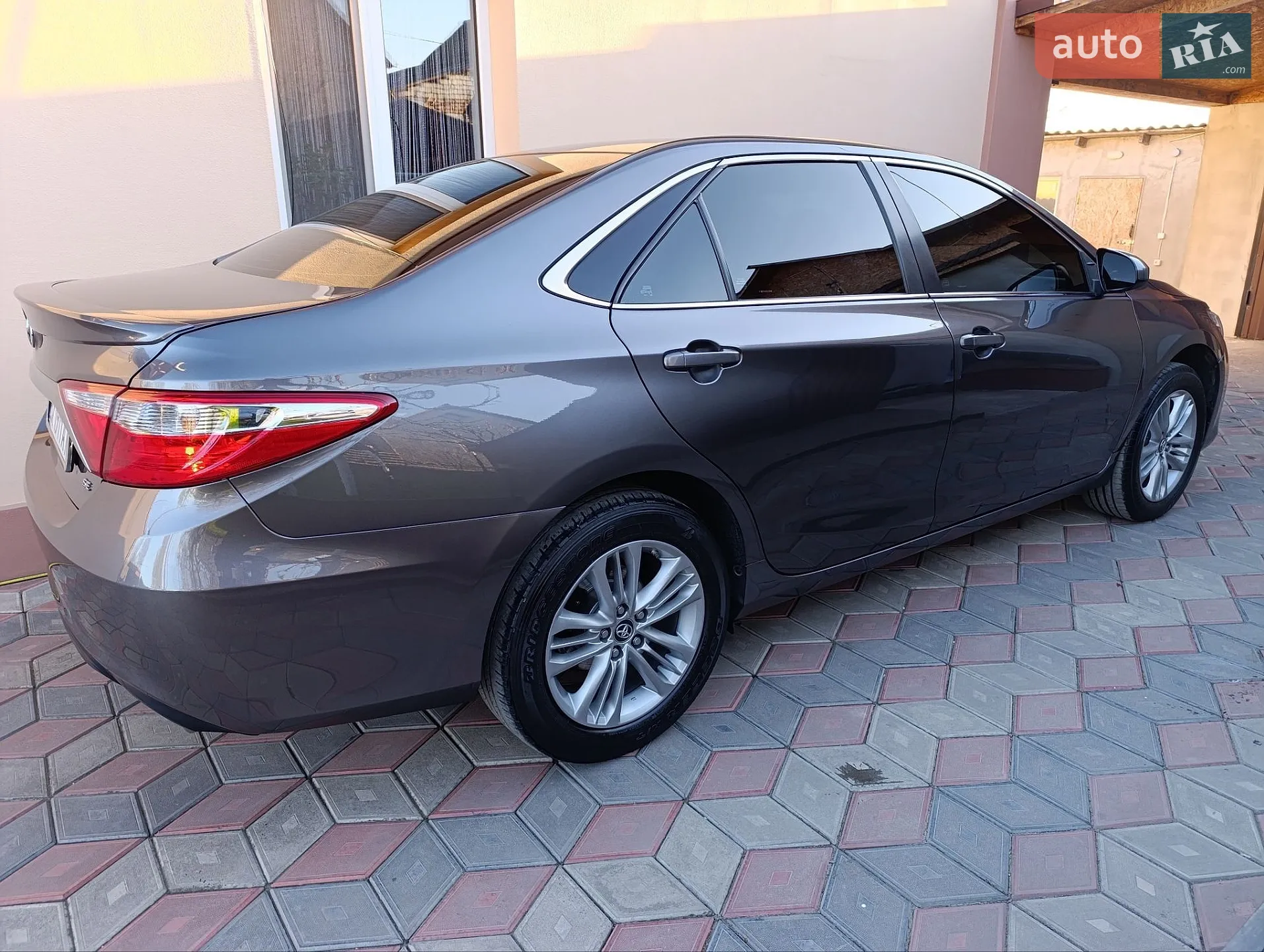 2016 Toyota Camry - мініатюра 6