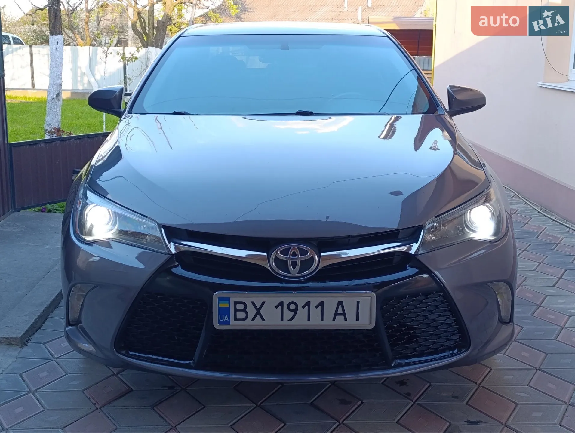 2016 Toyota Camry - мініатюра 9