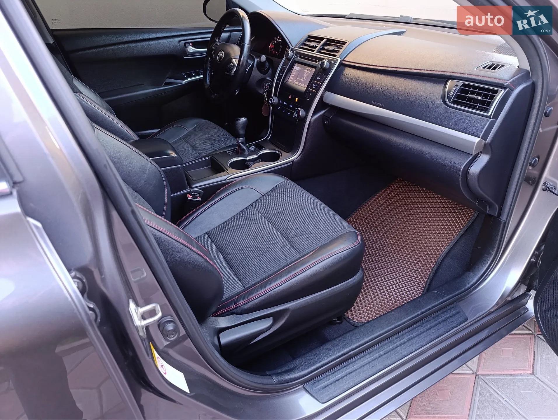 2016 Toyota Camry - мініатюра 20