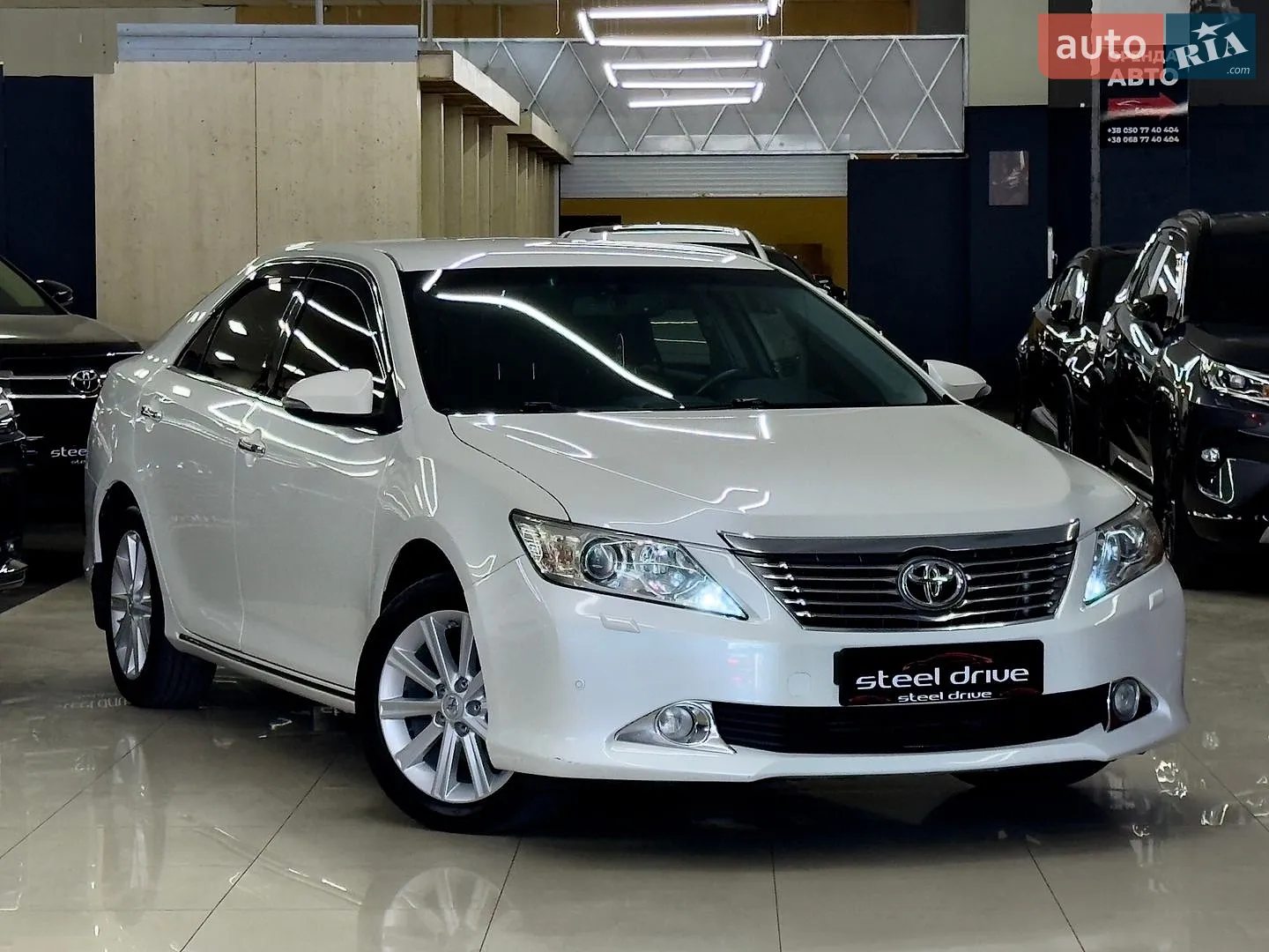 2014 Toyota Camry - мініатюра 4