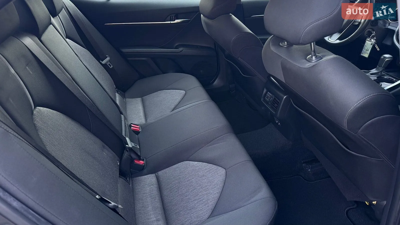 2021 Toyota Camry - мініатюра 8