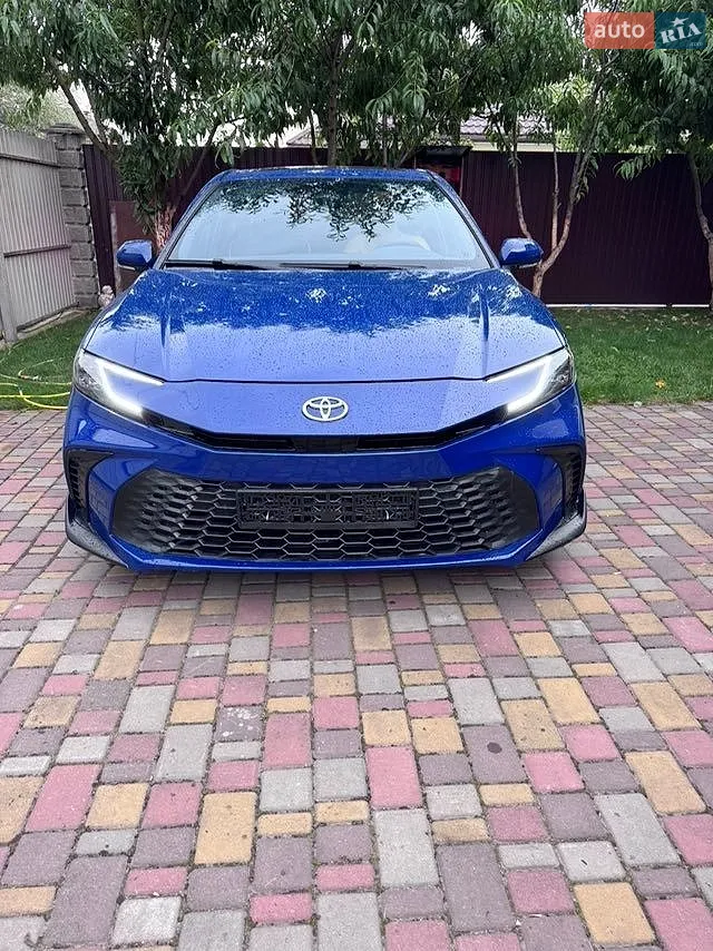 2025 Toyota Camry - мініатюра 2