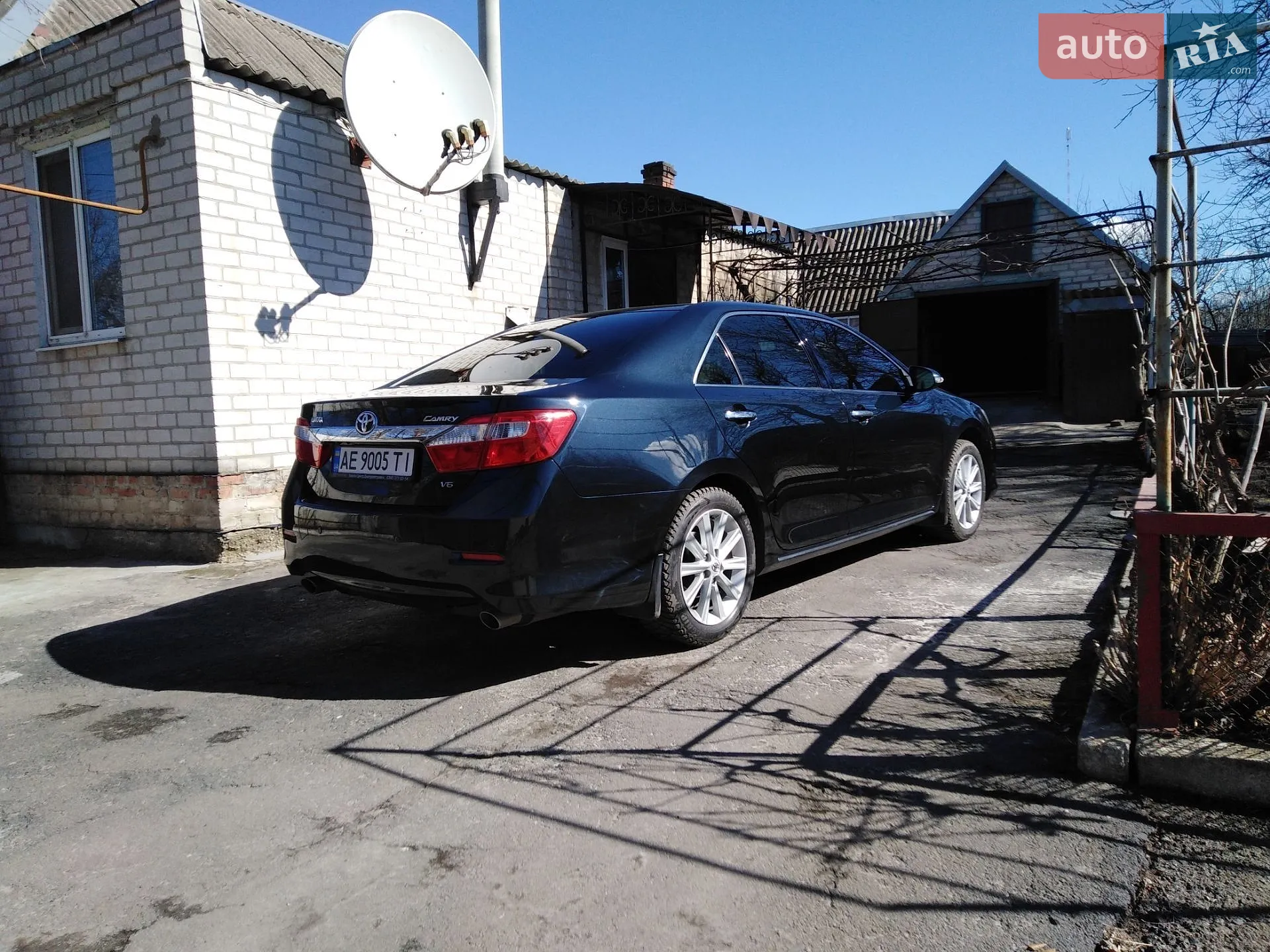 2011 Toyota Camry - мініатюра 2