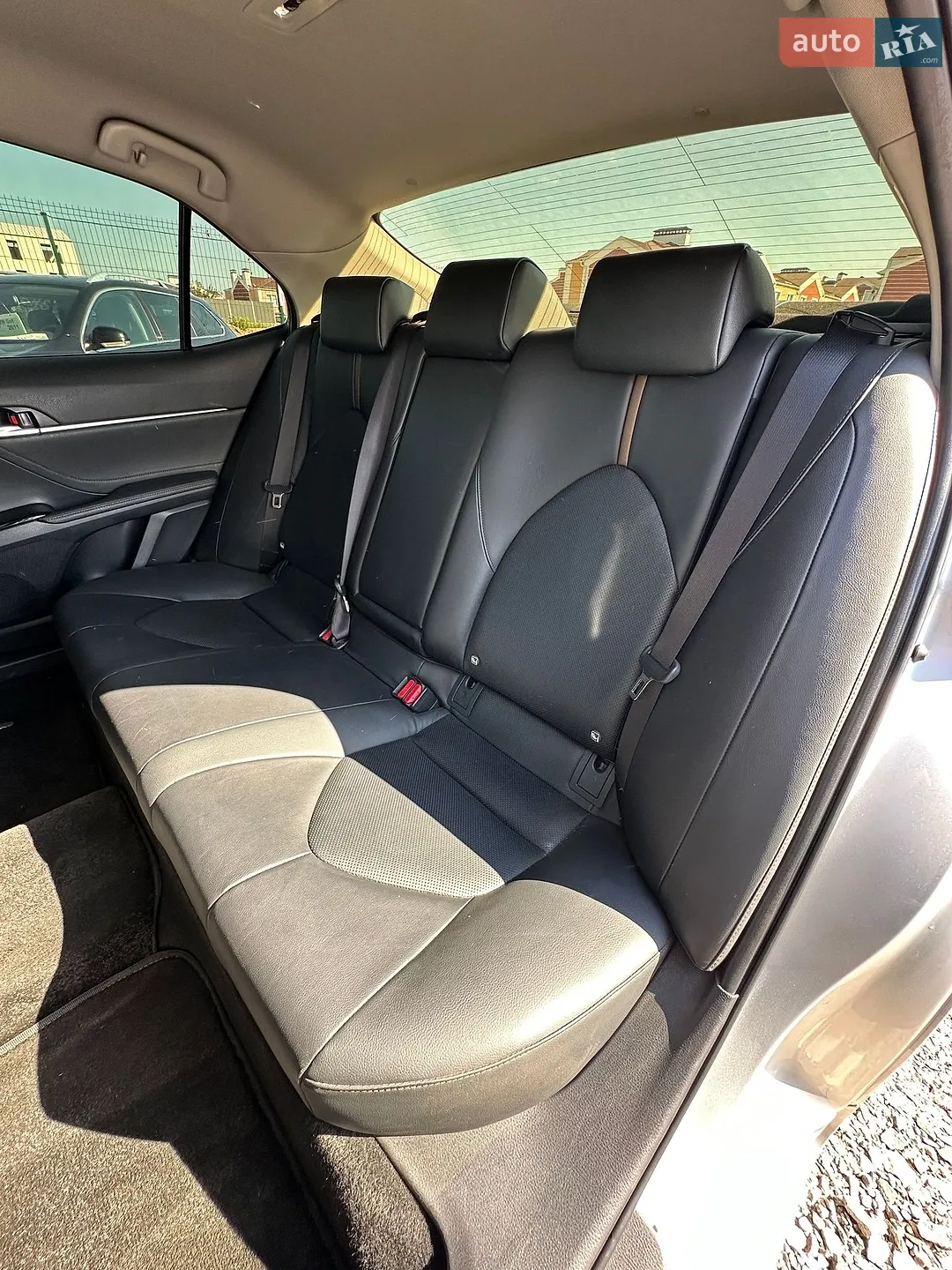 2017 Toyota Camry - мініатюра 18