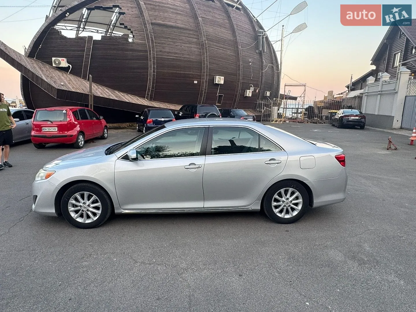 2014 Toyota Camry - мініатюра 3
