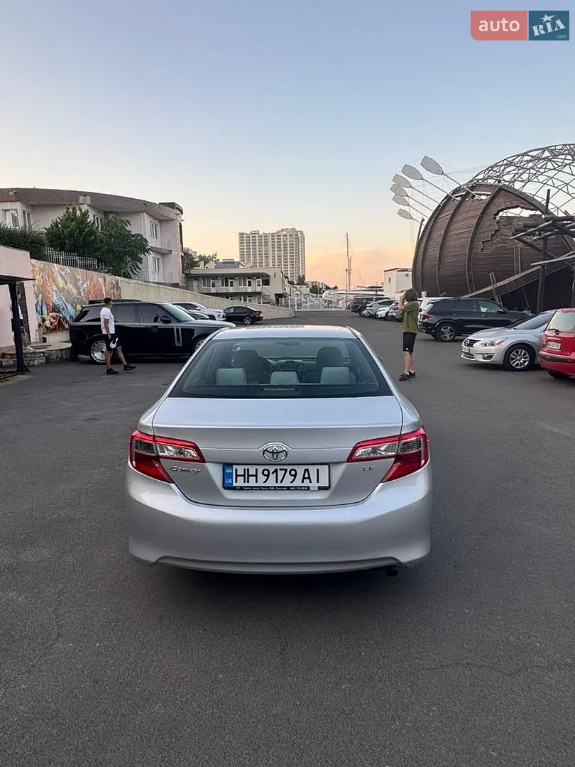 2014 Toyota Camry - мініатюра 5