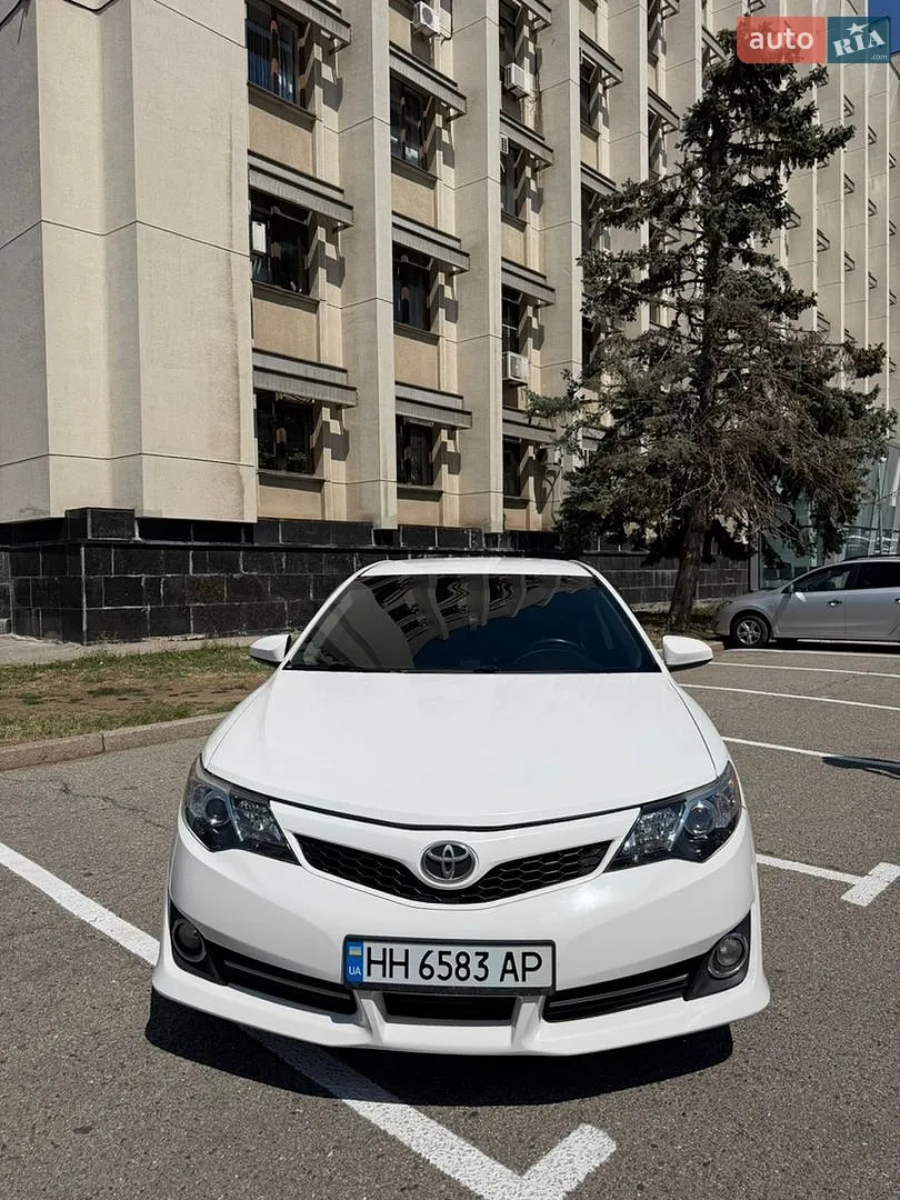 2012 Toyota Camry - мініатюра 2