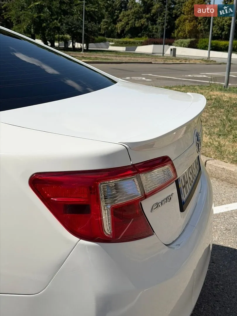 2012 Toyota Camry - мініатюра 6