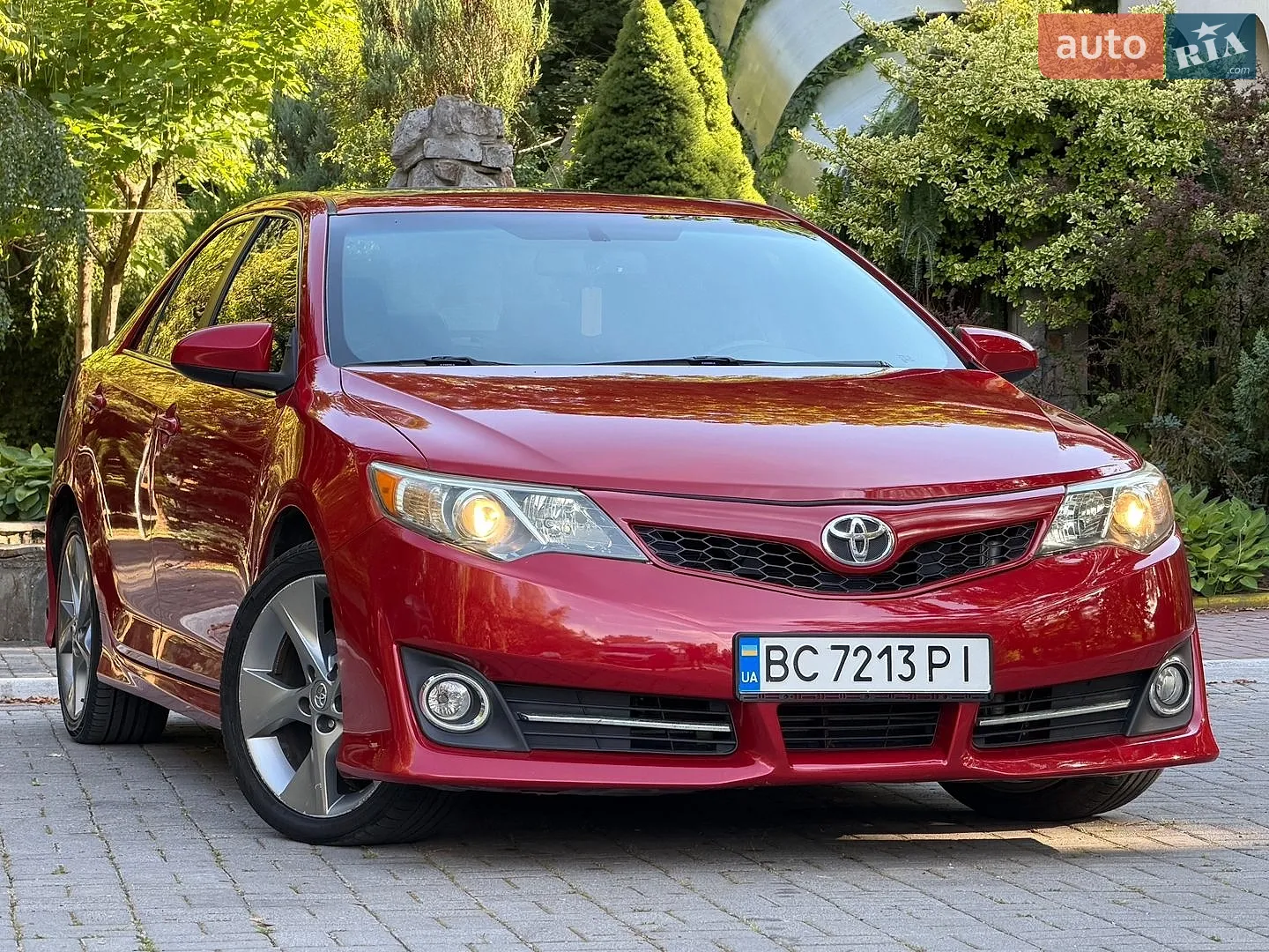 2013 Toyota Camry - фото 1