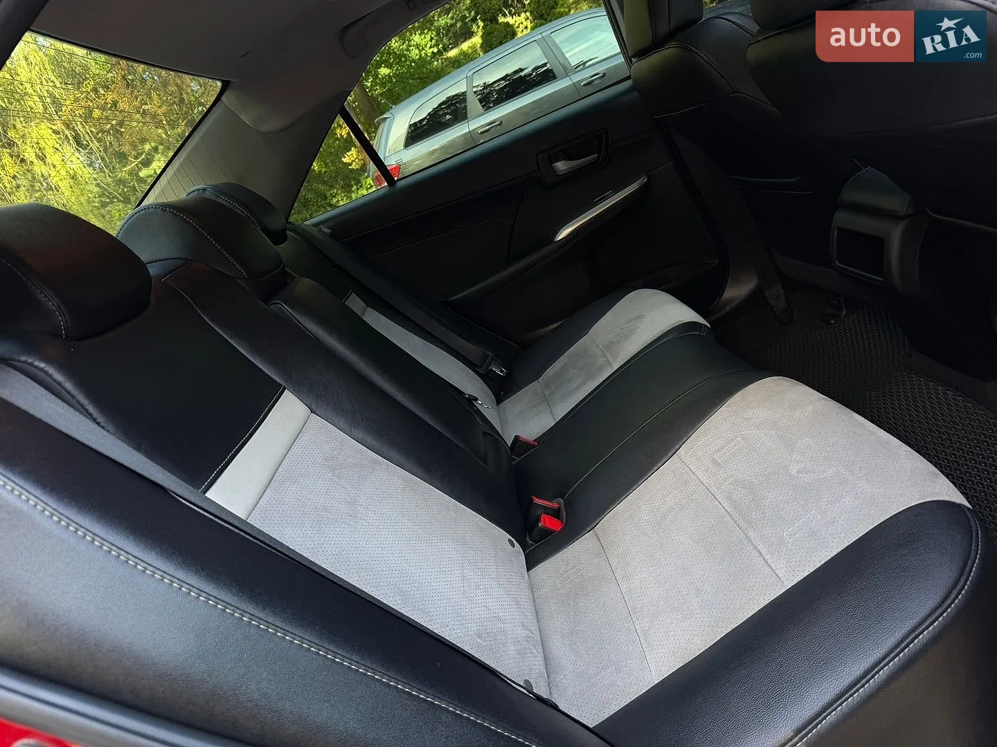 2013 Toyota Camry - мініатюра 38