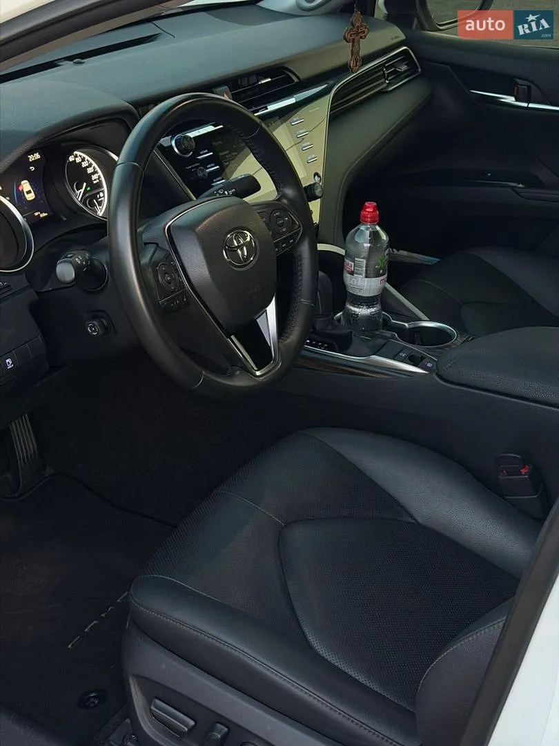 2020 Toyota Camry - мініатюра 11