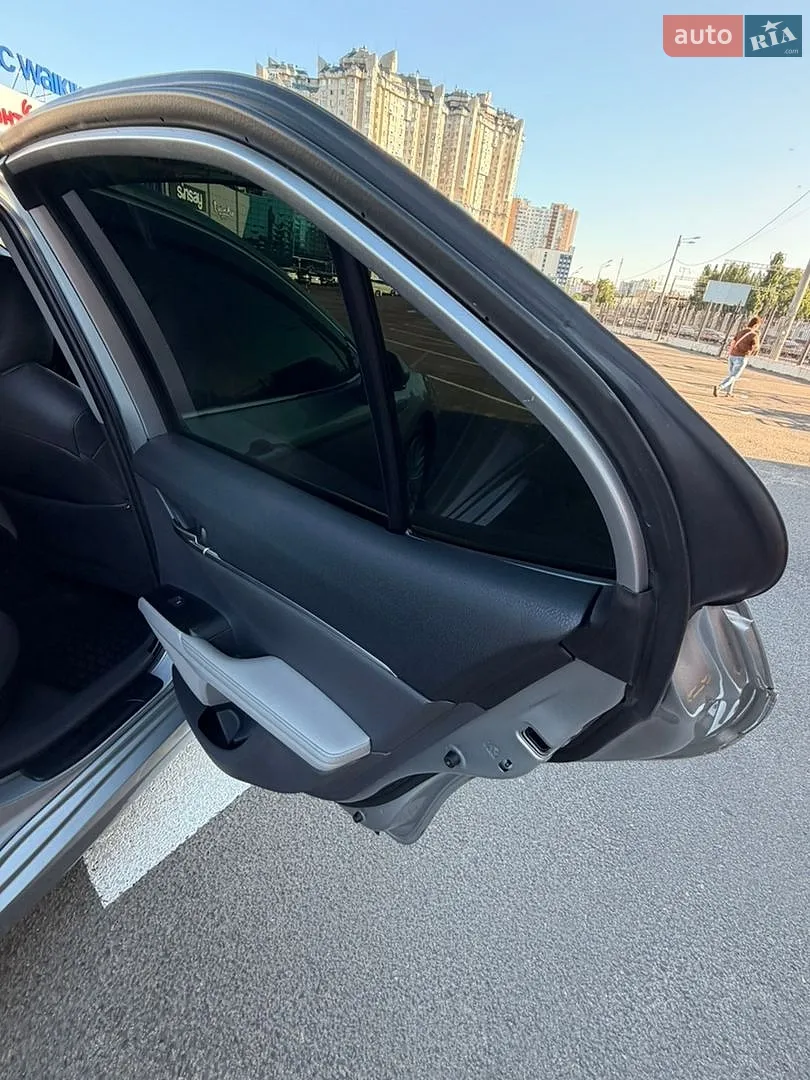 2020 Toyota Camry - мініатюра 30