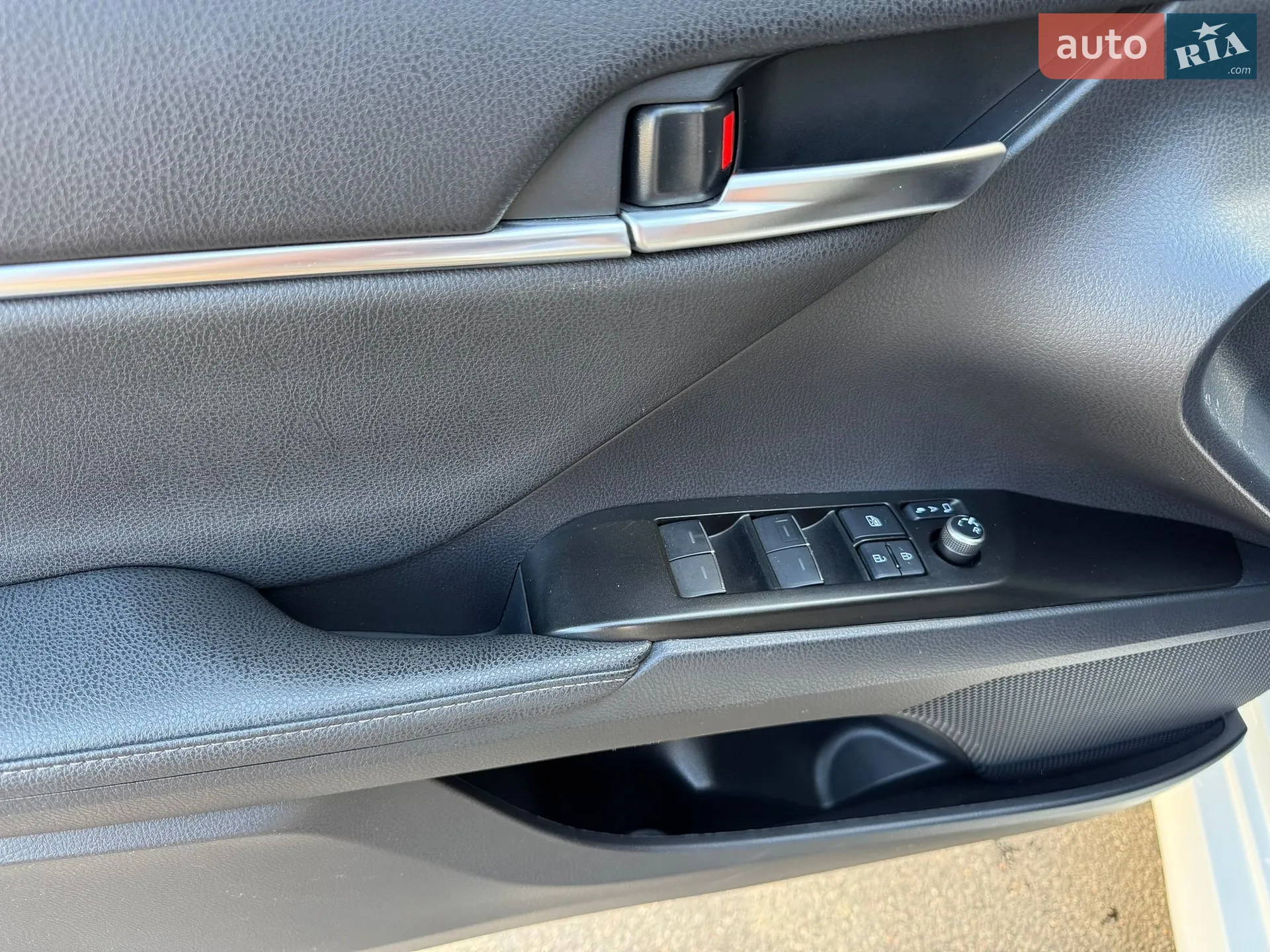 2021 Toyota Camry - мініатюра 9