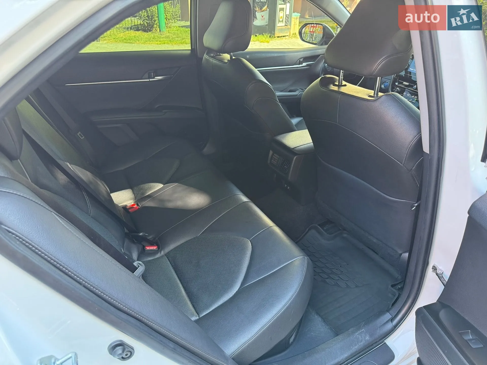 2021 Toyota Camry - мініатюра 15