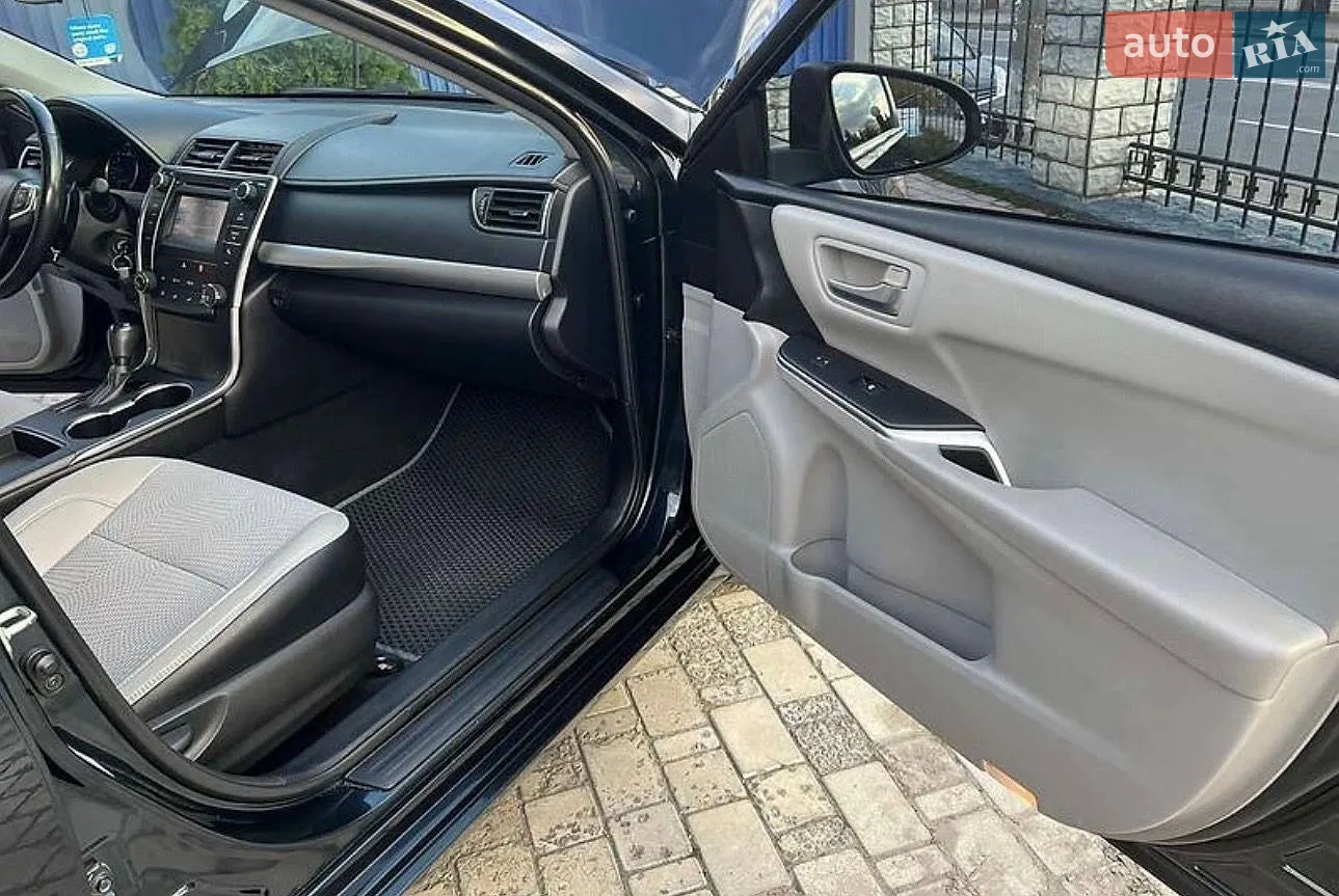 2016 Toyota Camry - мініатюра 7