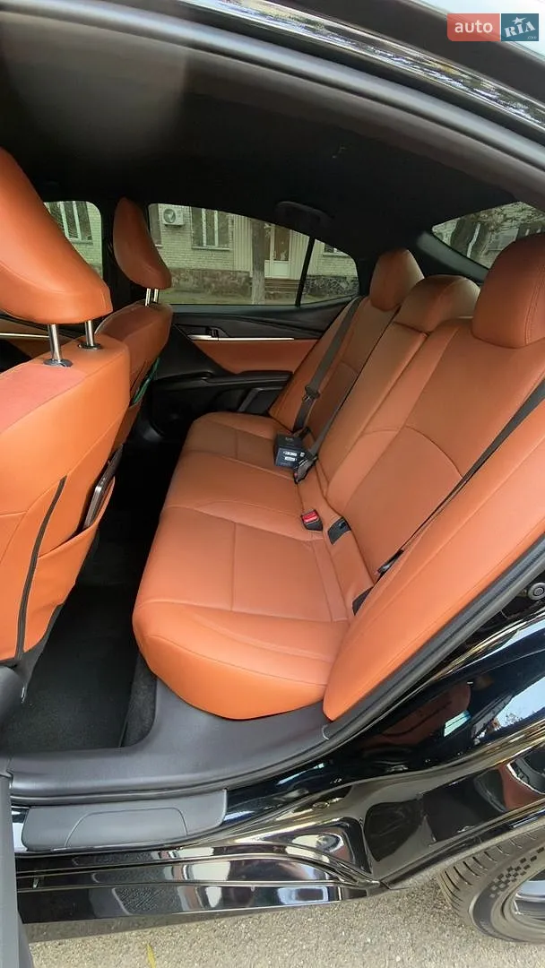 2024 Toyota Camry - мініатюра 9