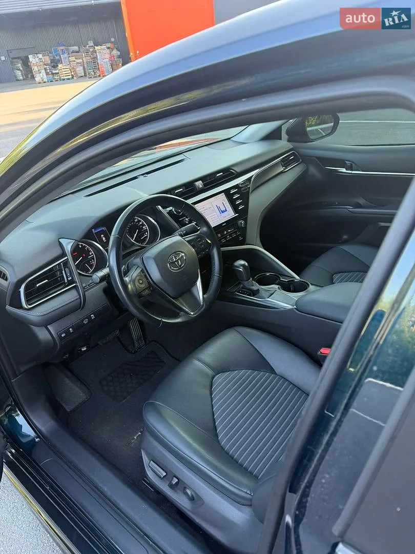 2020 Toyota Camry - мініатюра 10