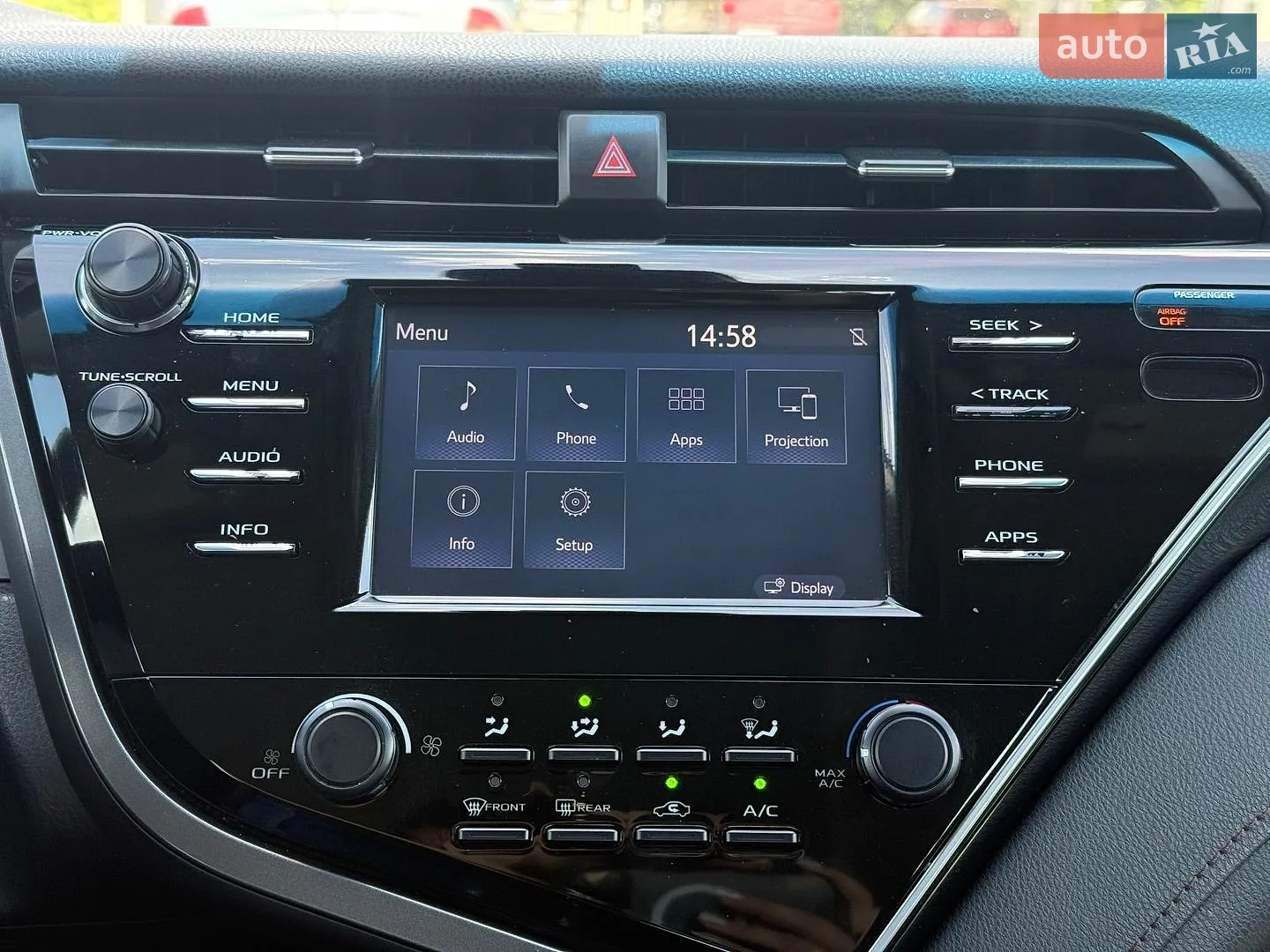 2018 Toyota Camry - мініатюра 21