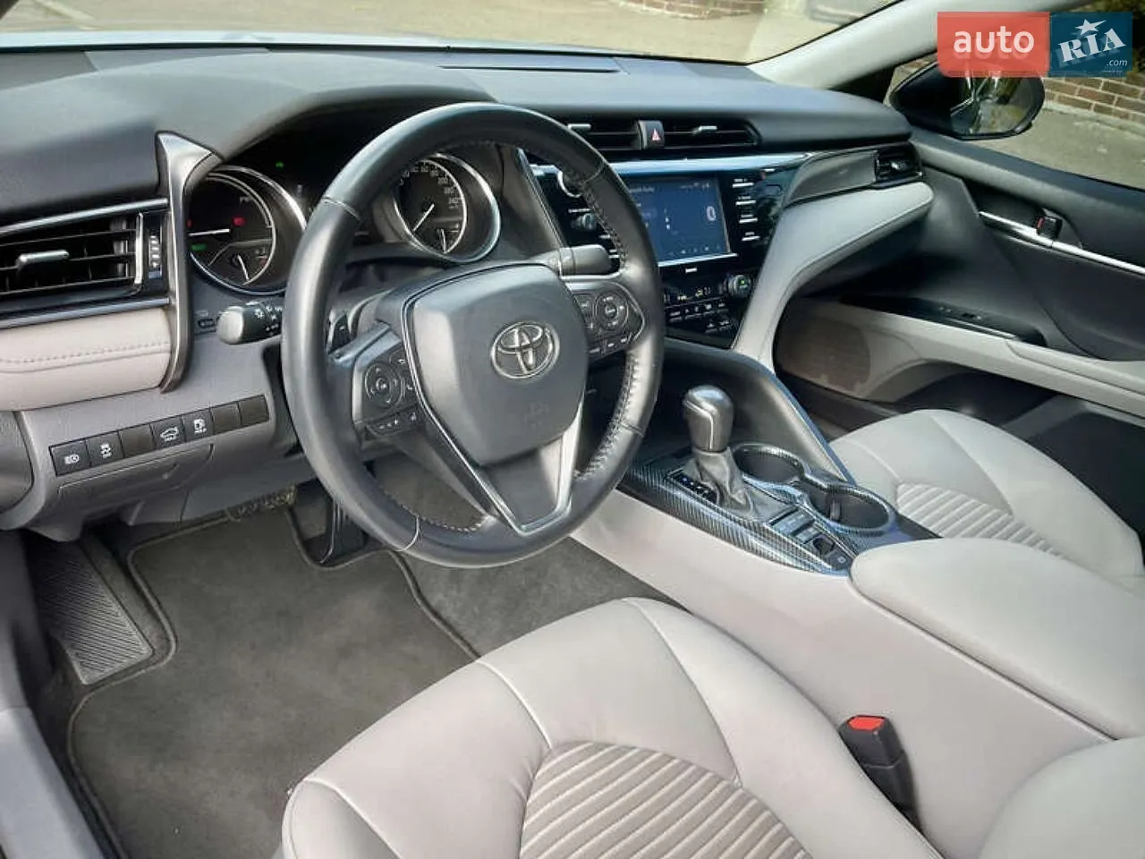 2020 Toyota Camry - мініатюра 13