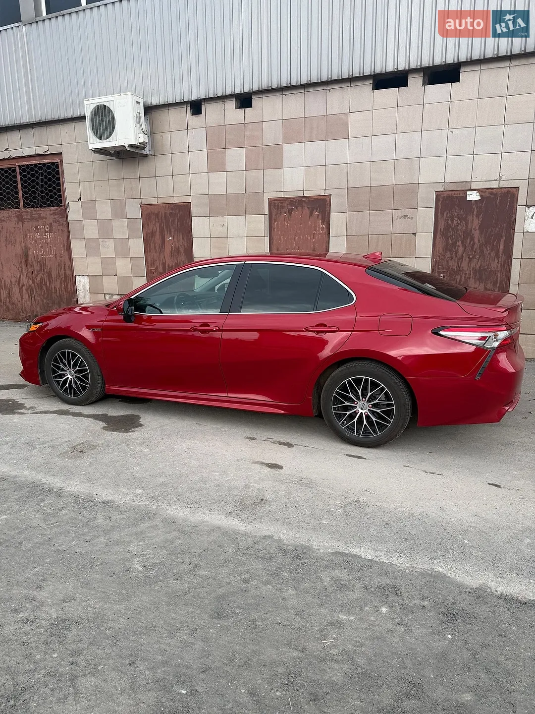 2019 Toyota Camry - мініатюра 3