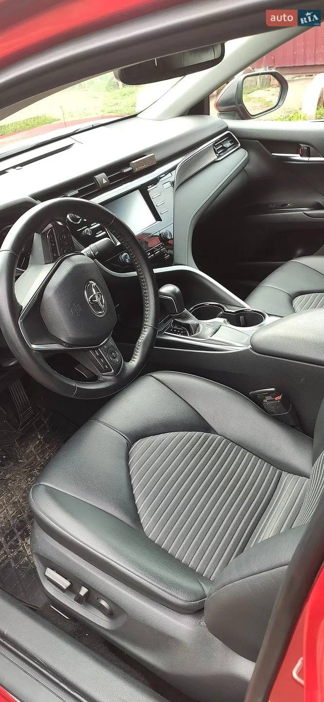2019 Toyota Camry - мініатюра 8