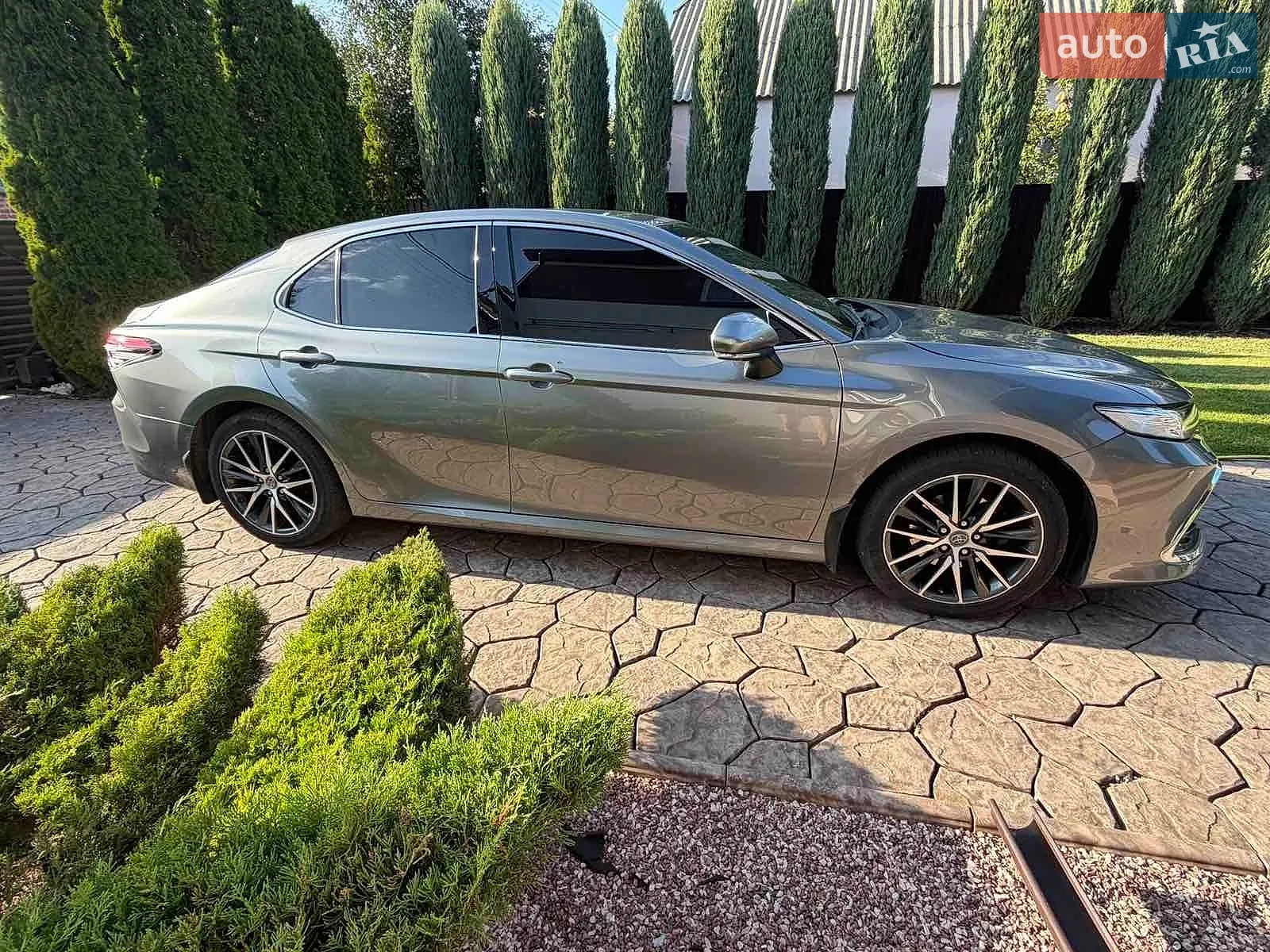 2021 Toyota Camry - мініатюра 2