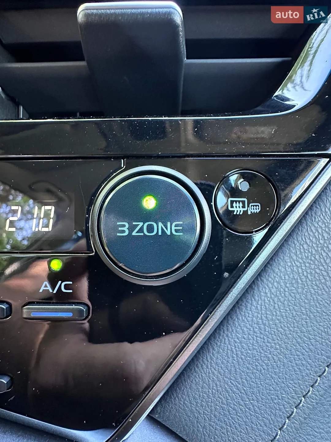 2024 Toyota Camry - мініатюра 25