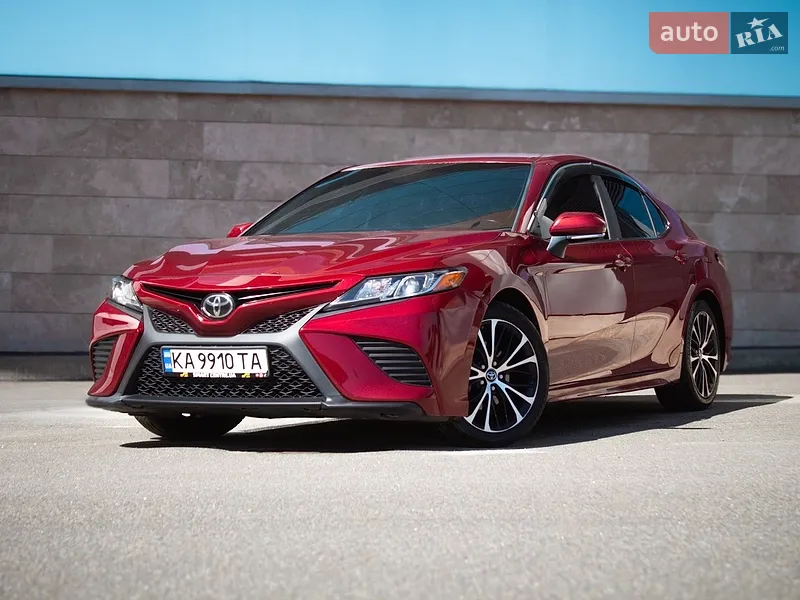 Toyota Camry 2018