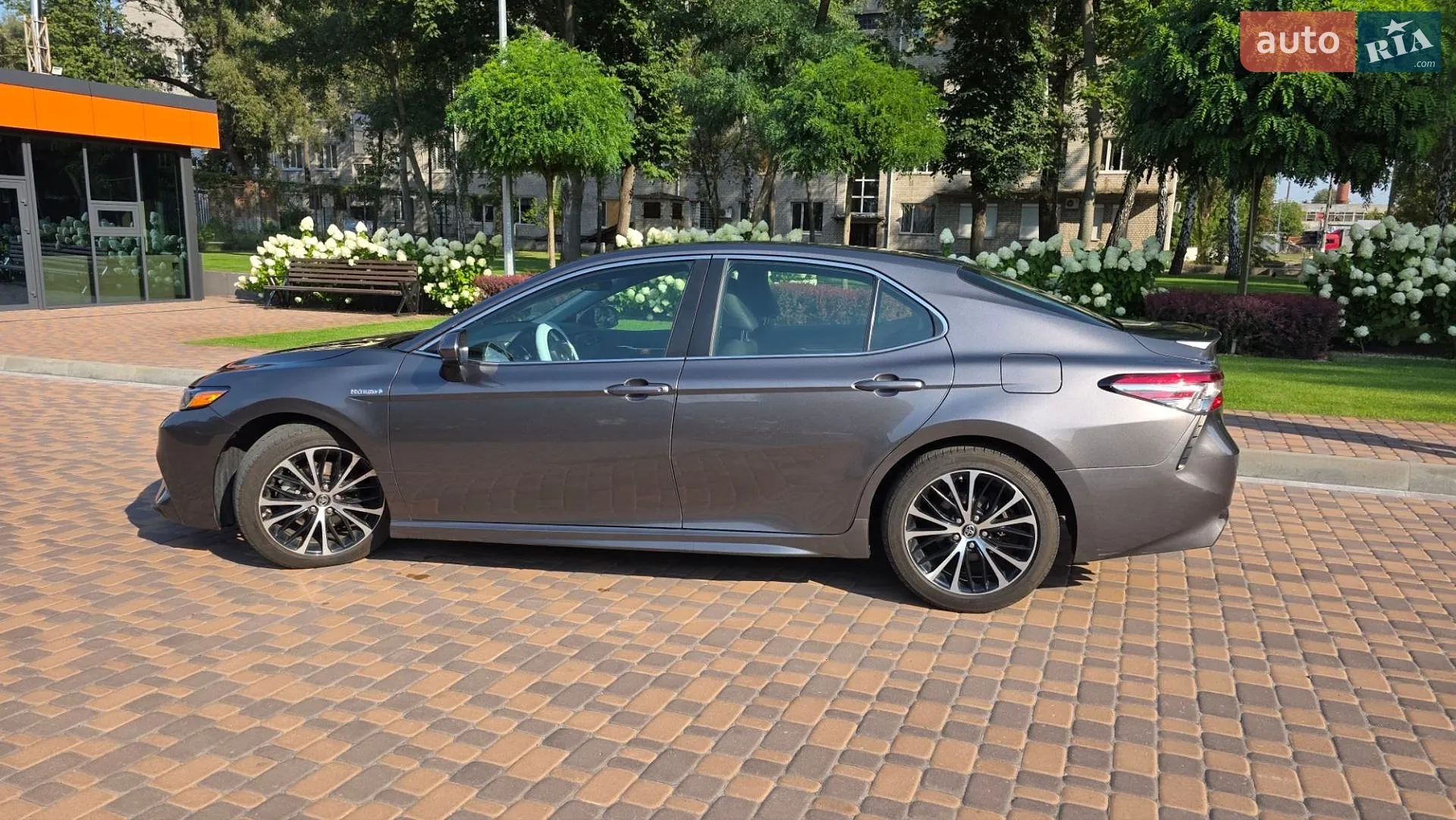 2018 Toyota Camry - мініатюра 9