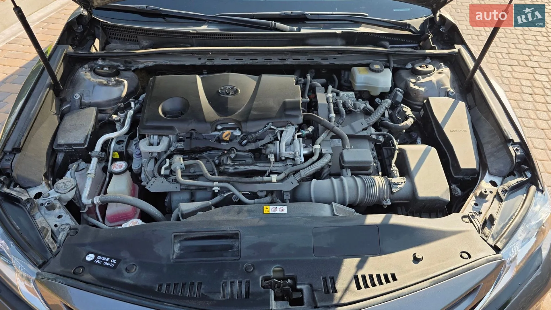 2018 Toyota Camry - мініатюра 16