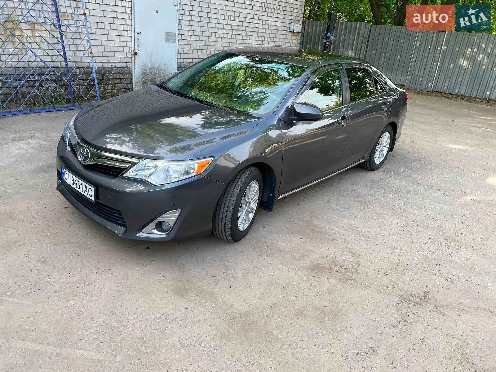 2014 Toyota Camry - фото 1