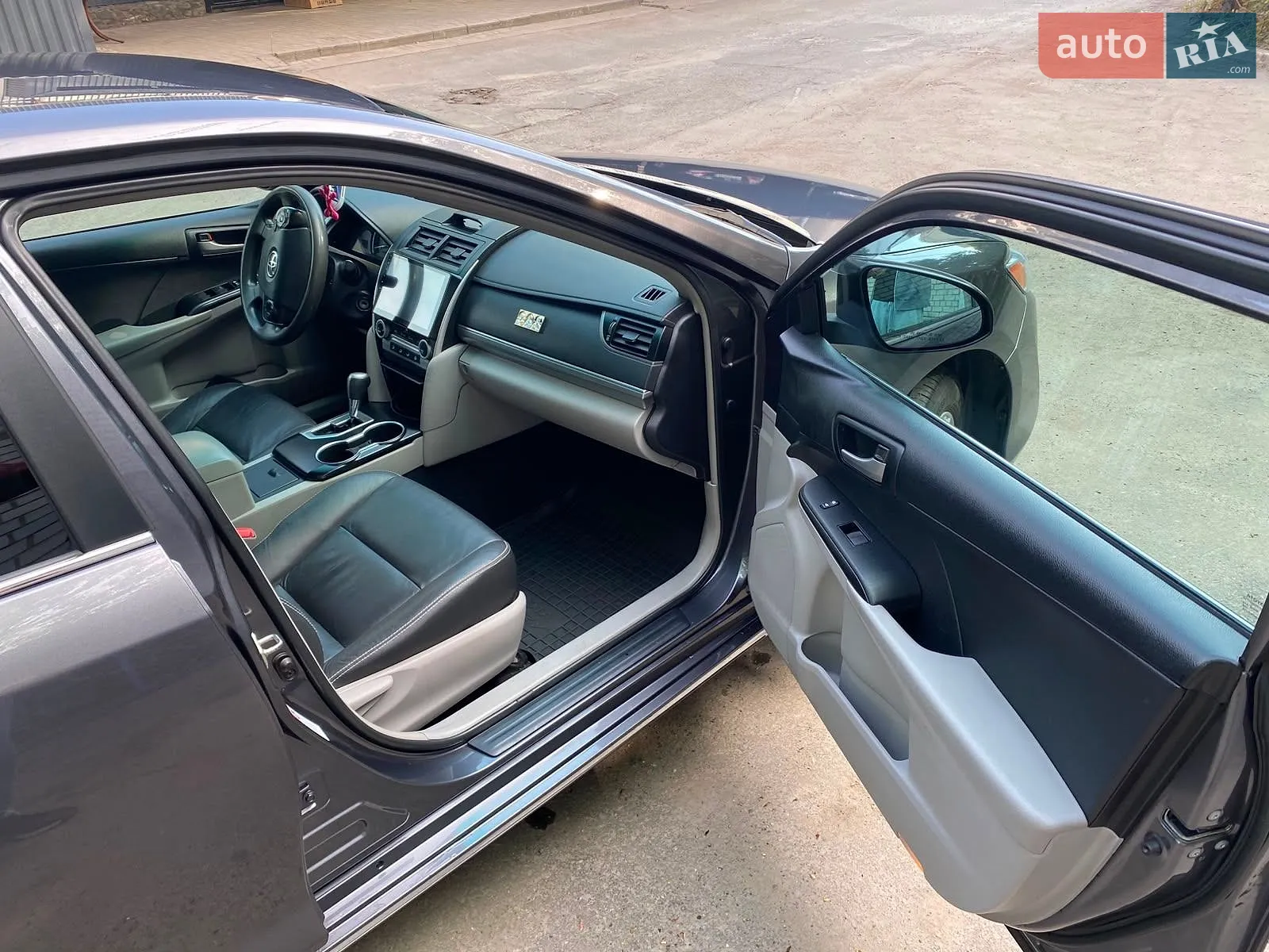 2014 Toyota Camry - мініатюра 11