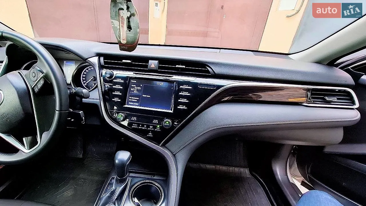 2017 Toyota Camry - мініатюра 11