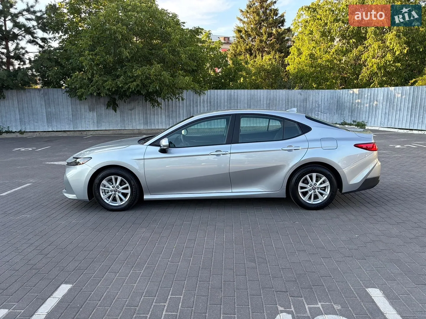 2025 Toyota Camry - мініатюра 5