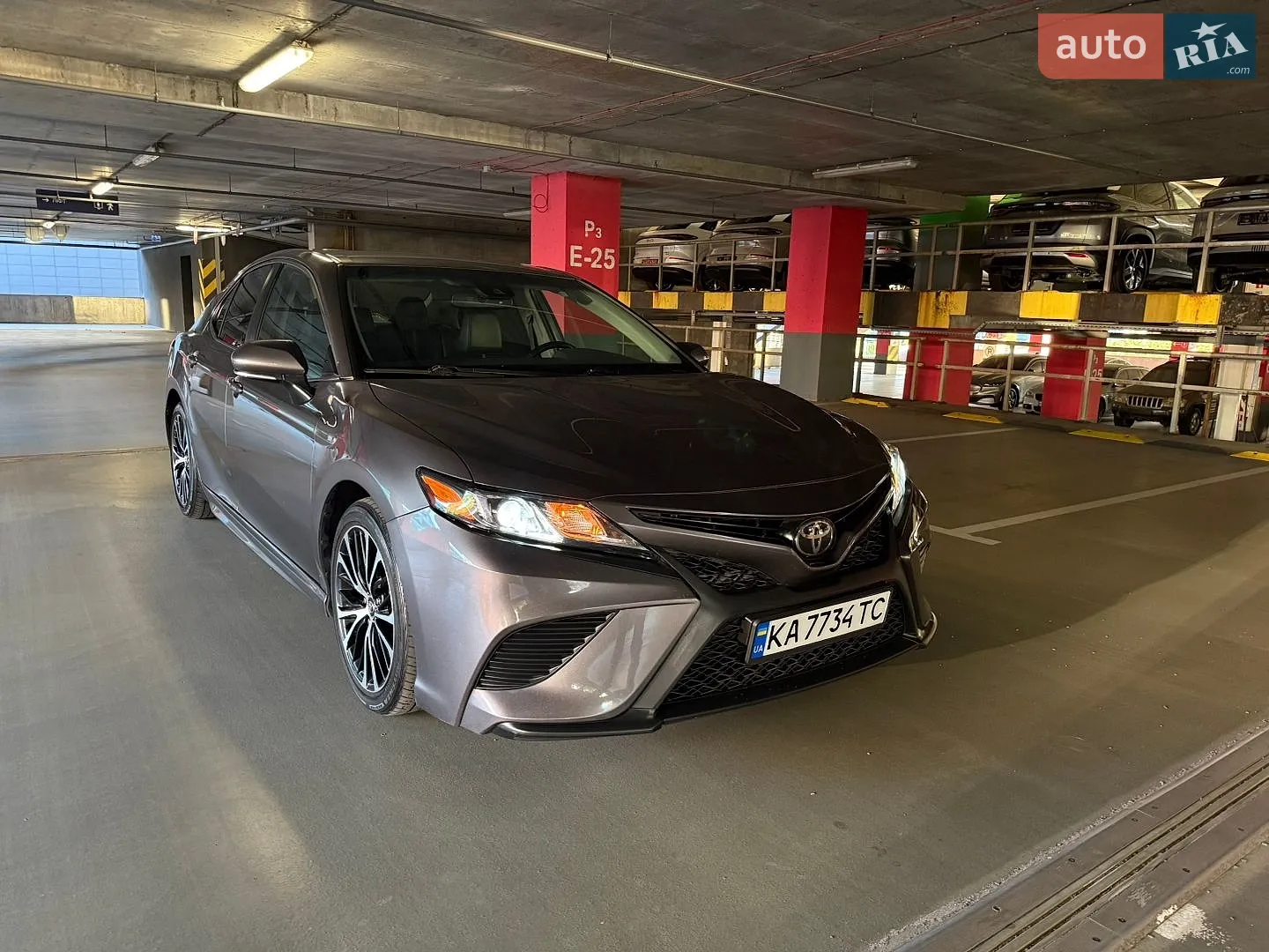 2020 Toyota Camry - мініатюра 2