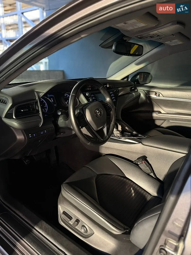 2020 Toyota Camry - мініатюра 11