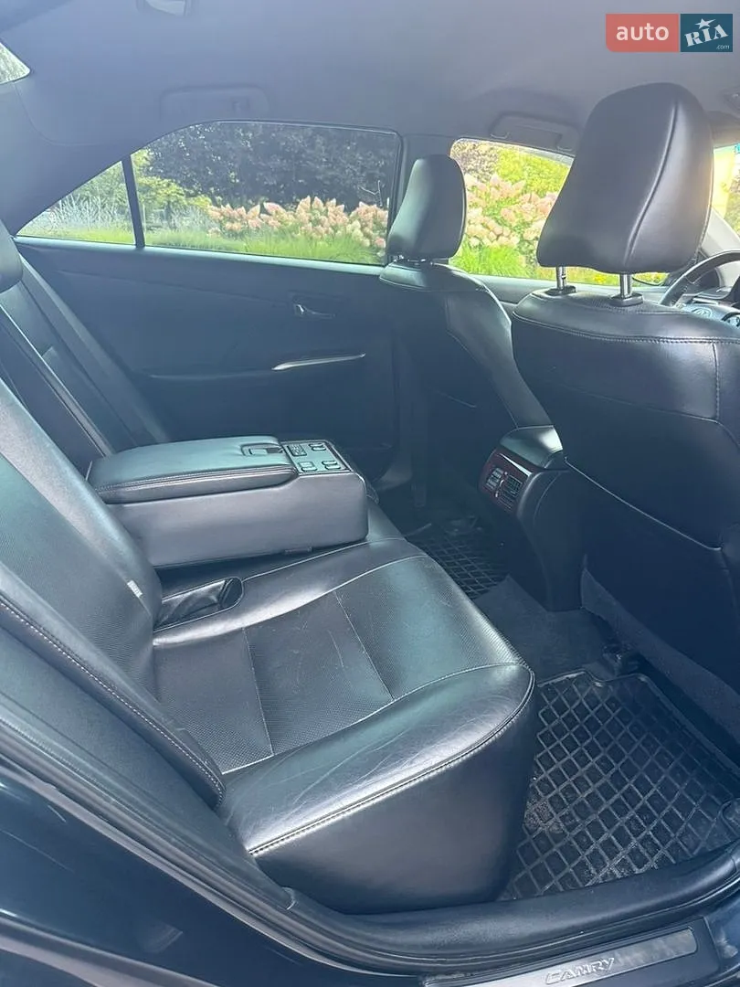 2013 Toyota Camry - мініатюра 27