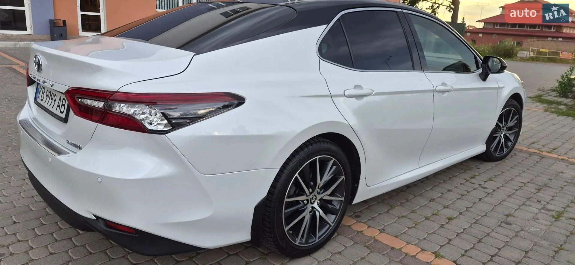 2021 Toyota Camry - мініатюра 8