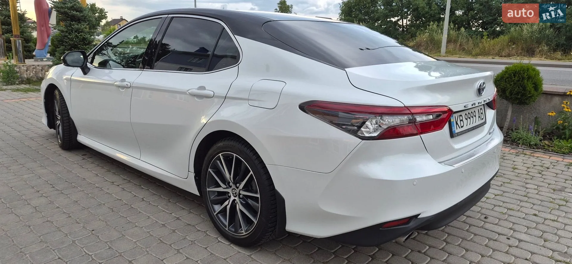 2021 Toyota Camry - мініатюра 10