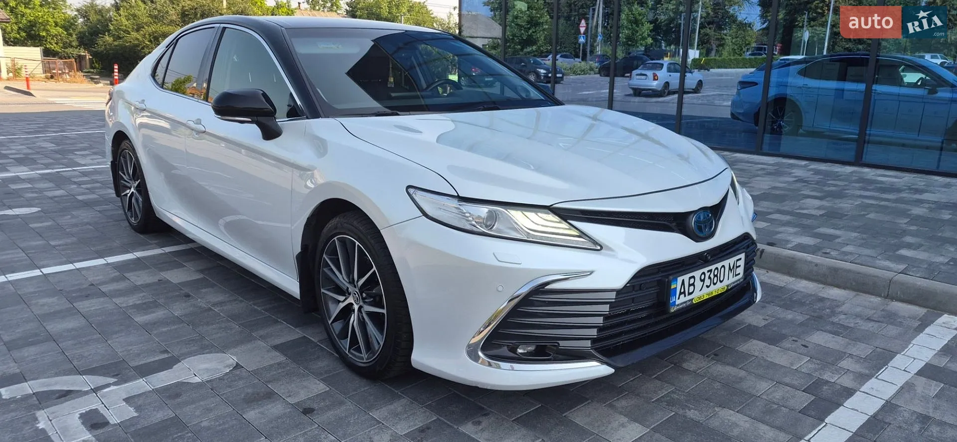 2021 Toyota Camry - мініатюра 2