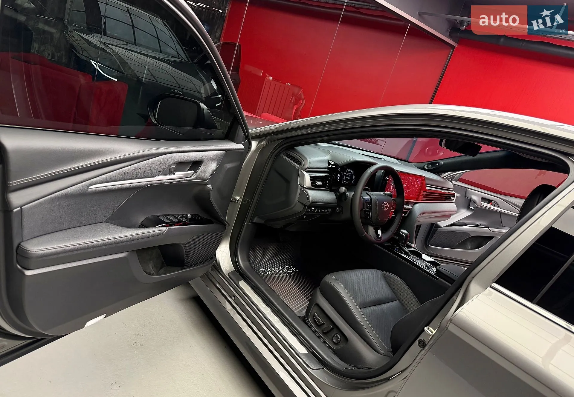 2025 Toyota Camry - мініатюра 24