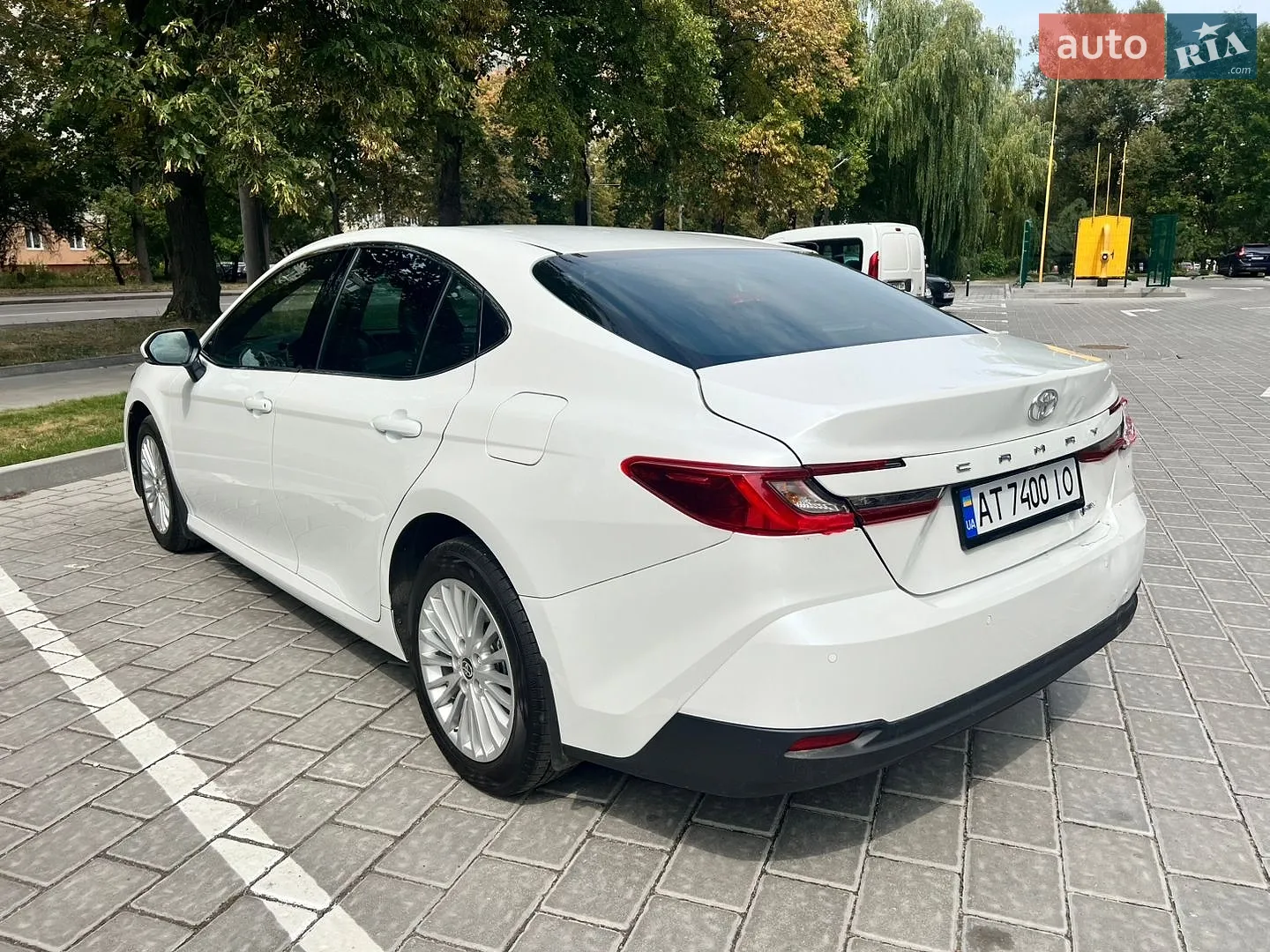 2025 Toyota Camry - мініатюра 10