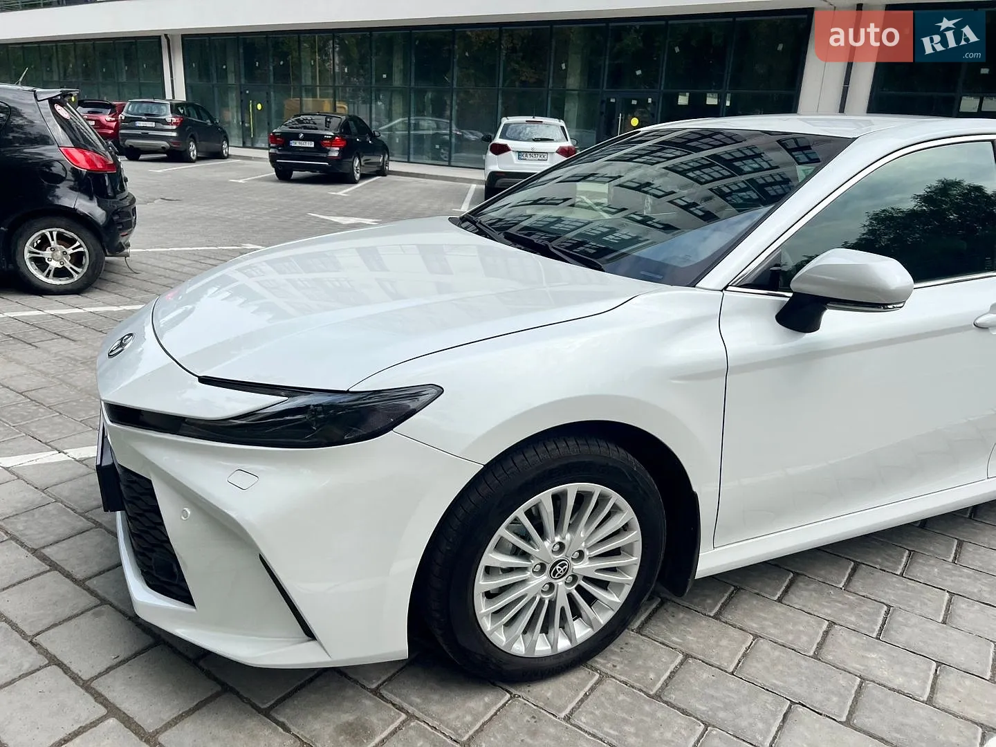 2025 Toyota Camry - мініатюра 12