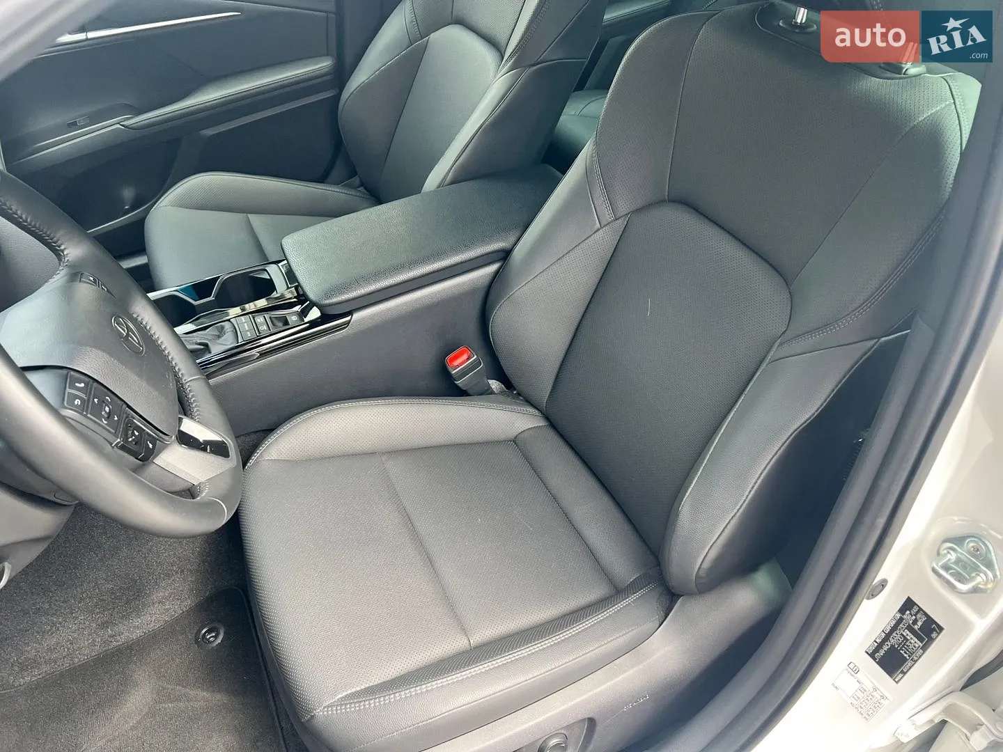 2025 Toyota Camry - мініатюра 28