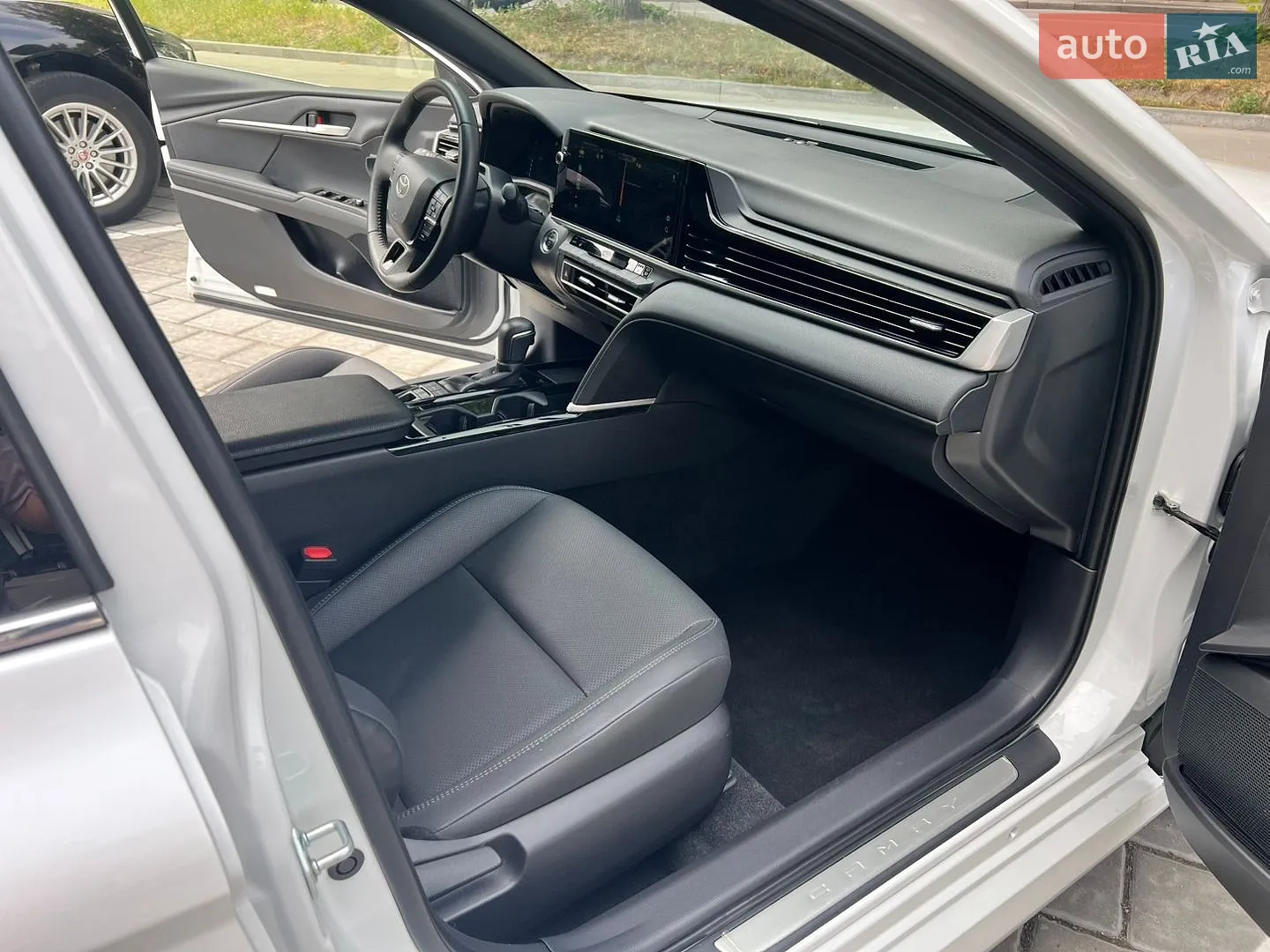 2025 Toyota Camry - мініатюра 30