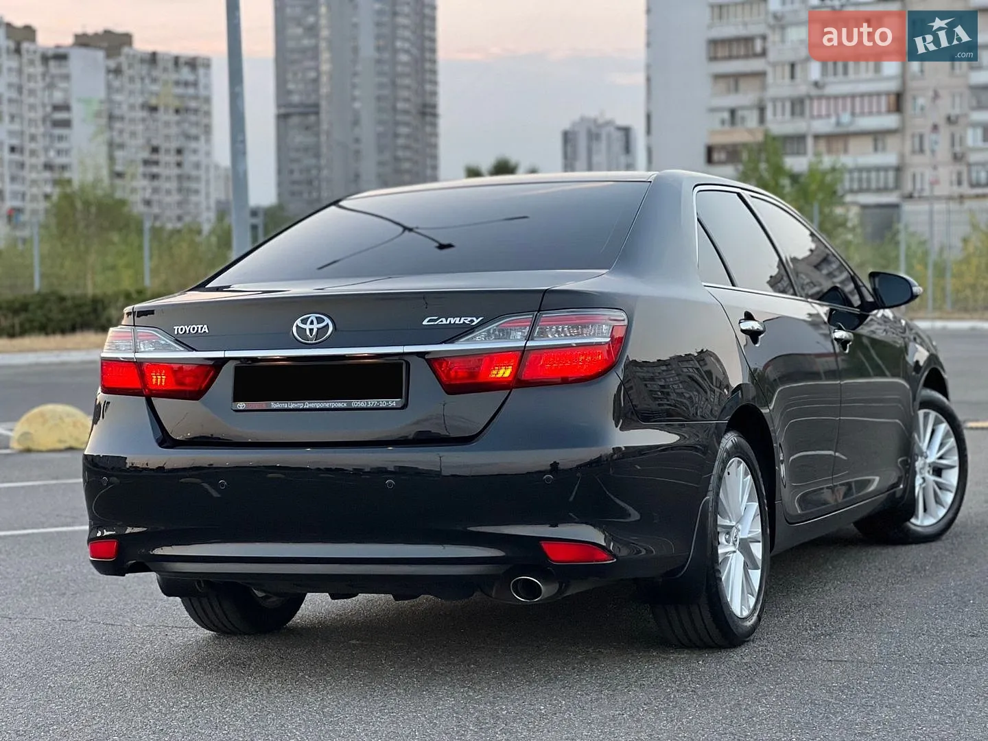 2014 Toyota Camry - фото 1
