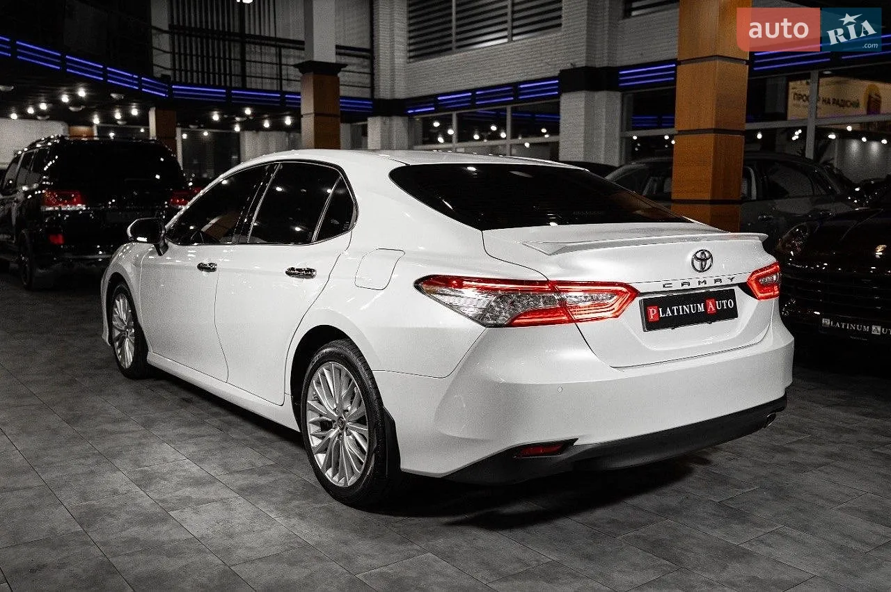 2018 Toyota Camry - мініатюра 6