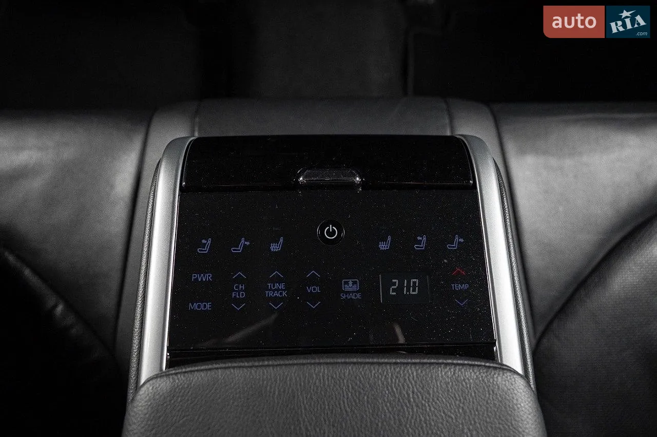 2018 Toyota Camry - мініатюра 27