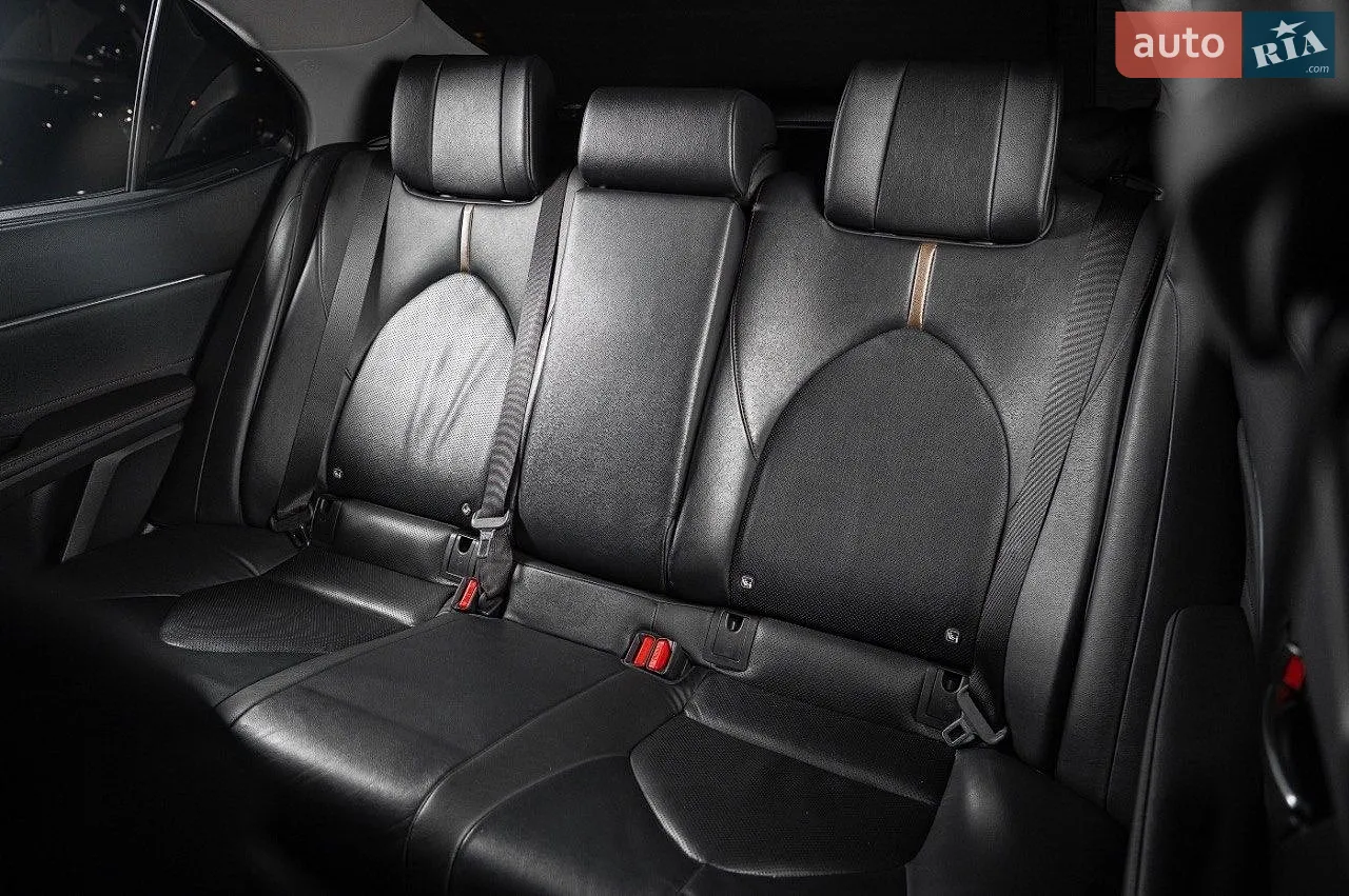 2018 Toyota Camry - мініатюра 32