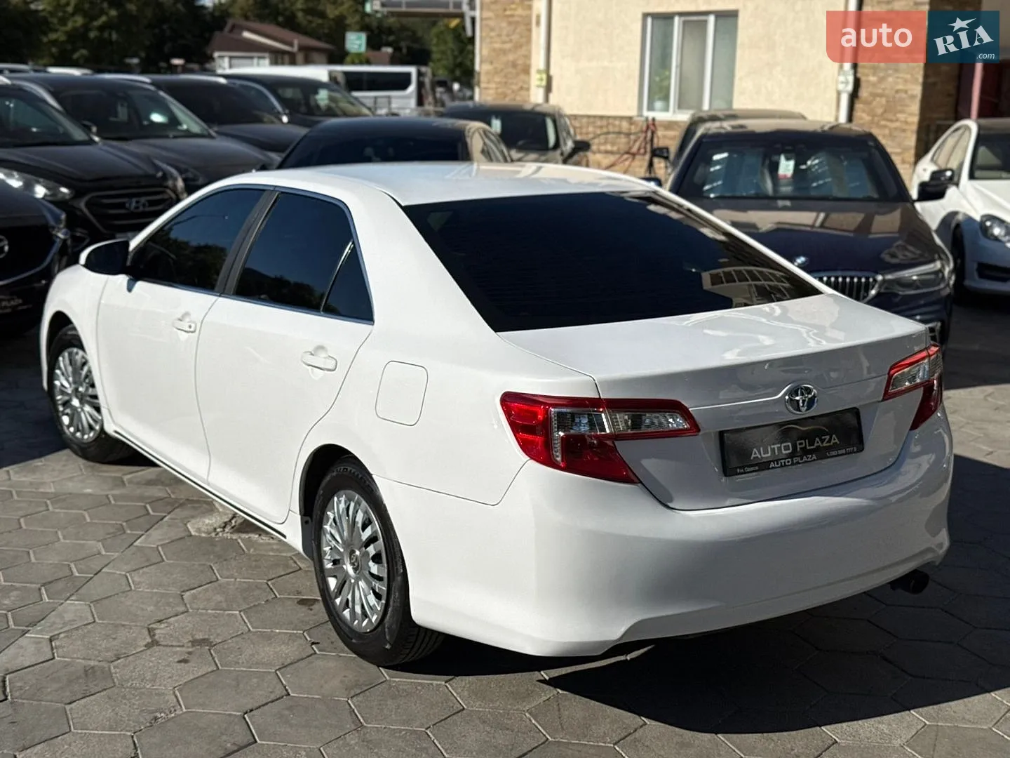 2013 Toyota Camry - мініатюра 21